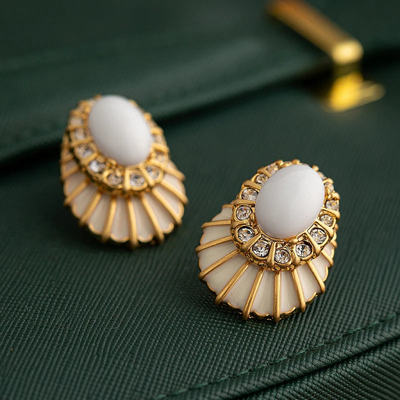Fashion creative design sense pearl tassel earrings senior sense French retro niche earrings Women's party jewelry