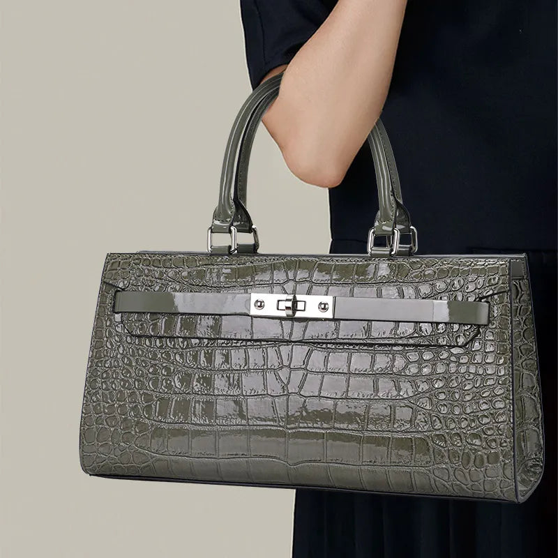 2023 New Premium Fashion Headlayer Cowhide Crocodile Print Handheld Women's Bag Oblique Straddle Women's Bag