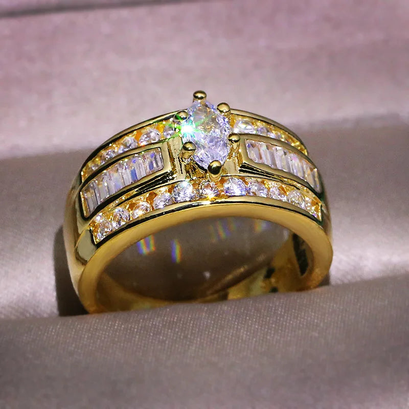 Fashion Large white Rhinestone Ring Puffed Marine Micro Cubic Zircon Luxury Hiphop Rock Jewelry Gift 2019