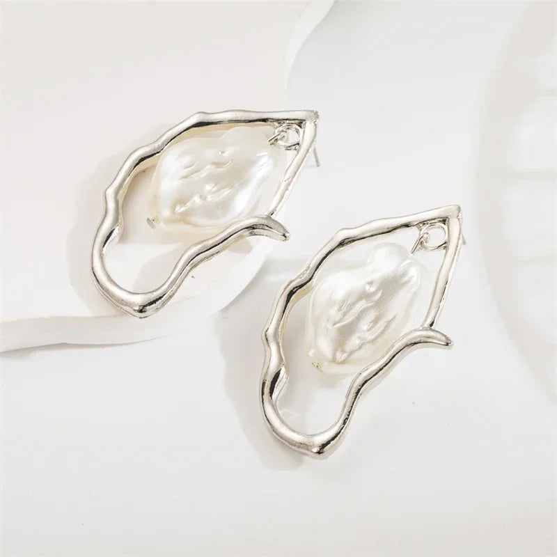 Imitation Pearl Earring for Women Gold Color Round Stud Earrings Korean Delicate Irregular Design Unusual 2024 Fashion Jewelry