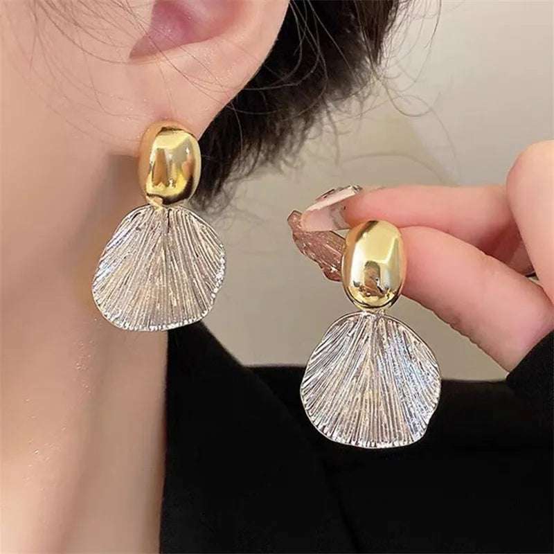Korean Fashion Imitation Shell Pearl Dangle Earrings for Women Crystal Zirconia Flower Wedding Bridal Earring Party Accessories