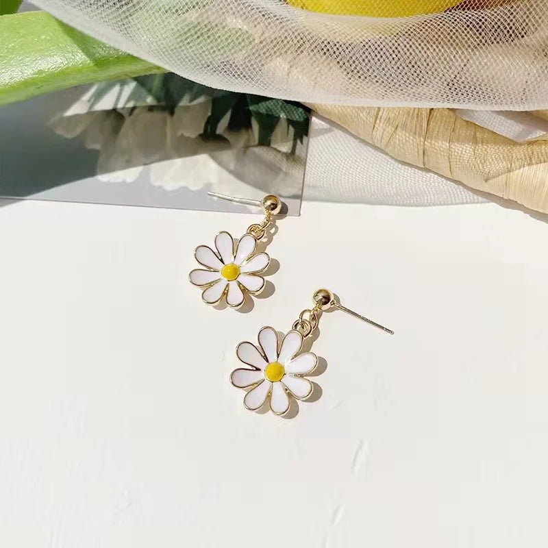 New Elegant Pearl Drop Earring Korean Classic Style Golden Rose Flower Dangle Earrings For Women Jewelry Valentine's Day present