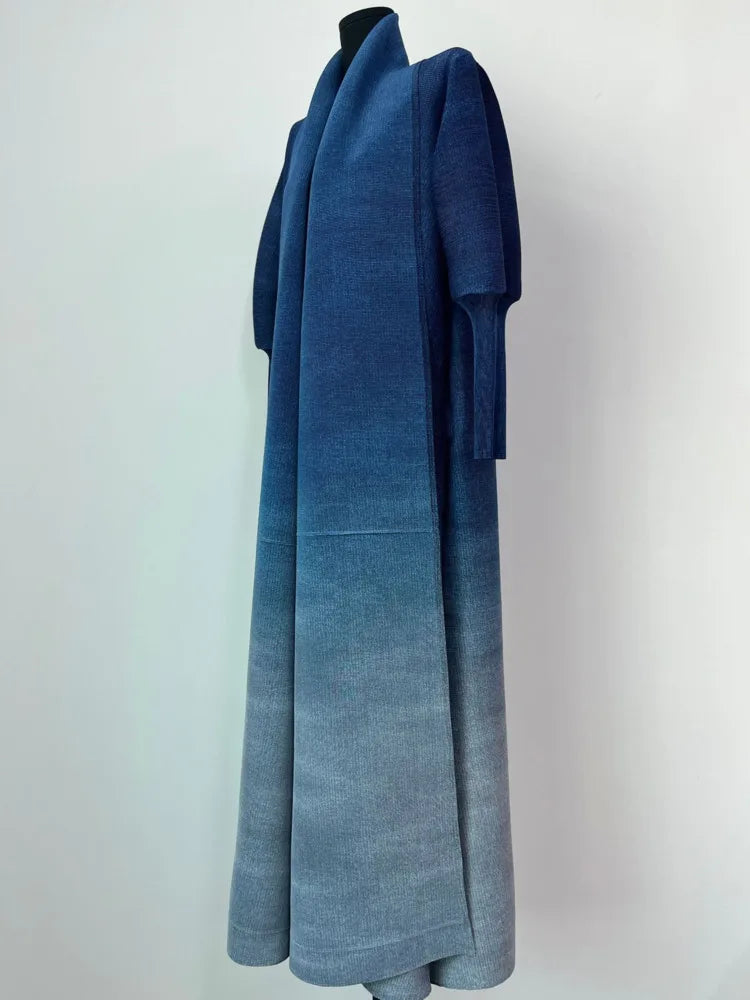LANMREM 2024 Spring Pleated Long Trench Coat Women Gradient Scarf Collar Belt Gathered Waist Windbreaker Fashion New 32C452