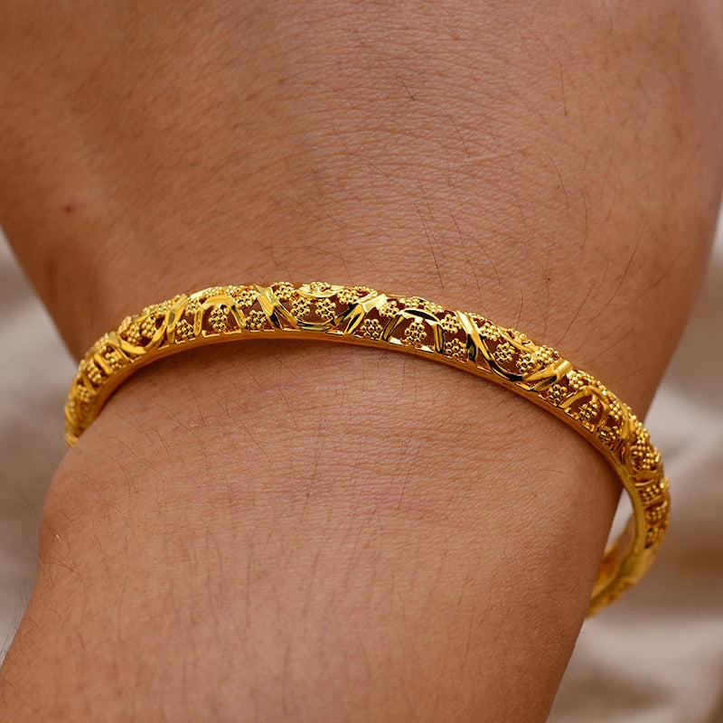  Wedding Bride Light Luxury Gold Color Flower Bangles For Women's Bracelet, the Best Gift for Mother and Girlfriend