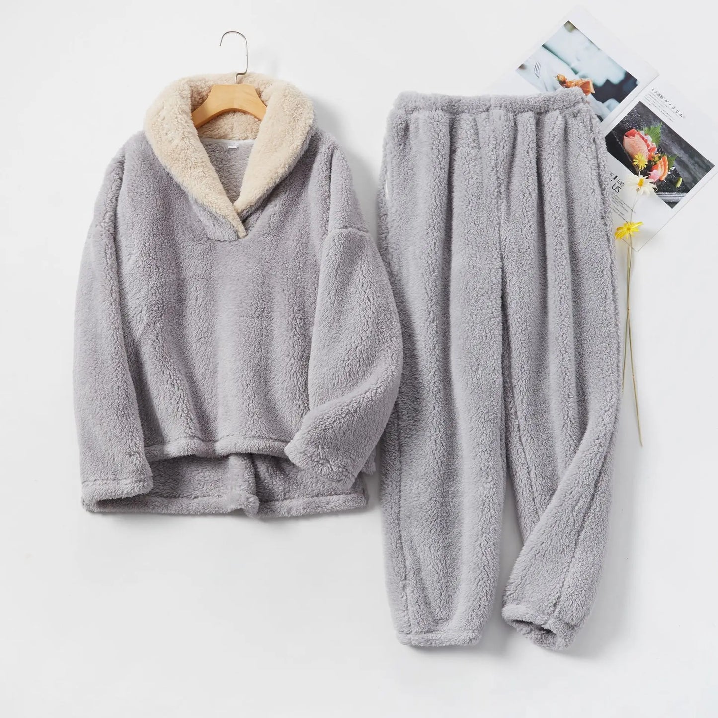 Coral Fleece Adult Blanket Pajamas Women Fall/winter Flannel Pajamas Set Thickened Couple Home Service Pijamas