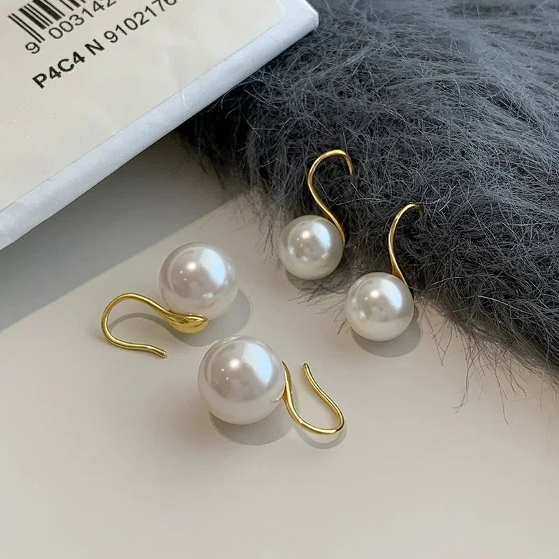 Simple Elegant Water Drop Imitation Pearl Earrings for Women Fashion Engagement Wedding Party Hook Earrings Jewelry Gifts